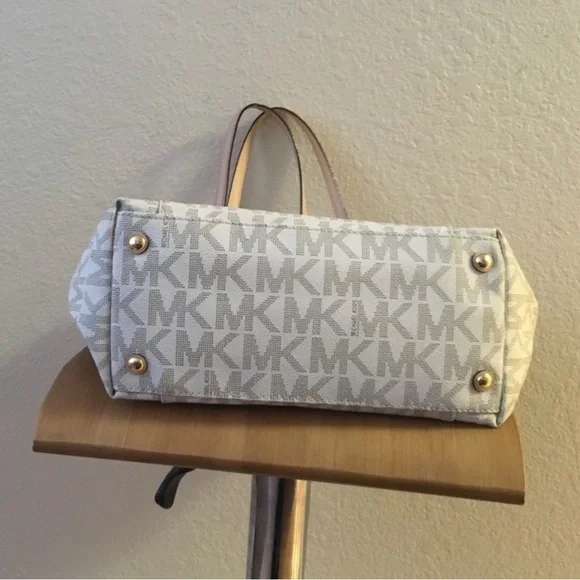 Michael Kors Cream and Tan Signature Tote - Picture 3 of 4